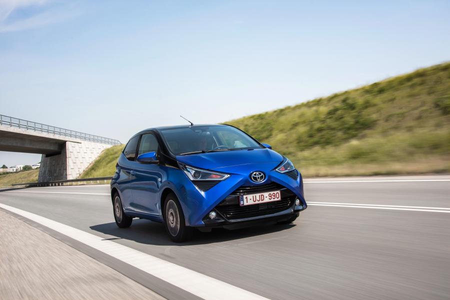  Toyota Aygo 5-Door 2018 года  (WW) (фото 16 из 40)